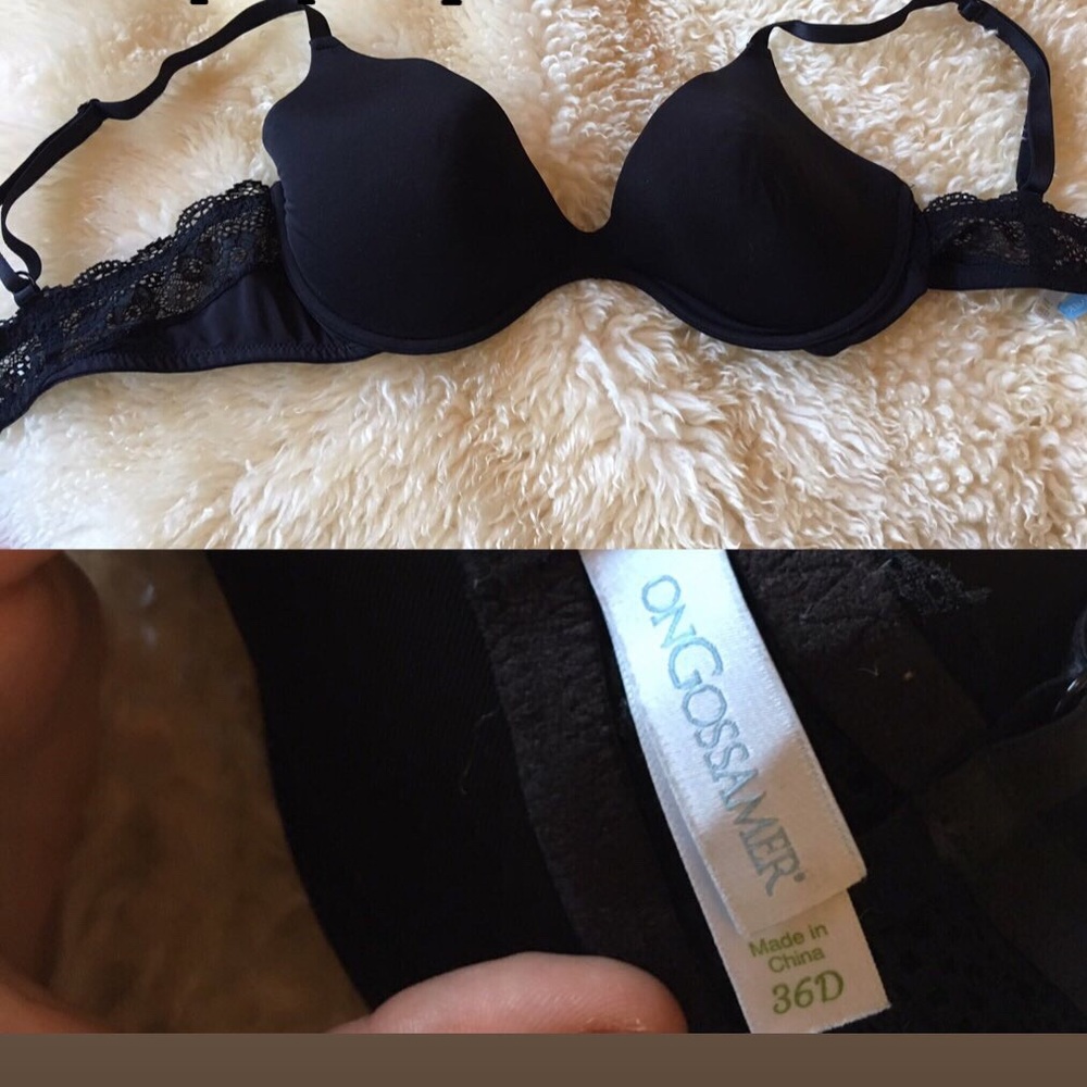 Black slight push up bra